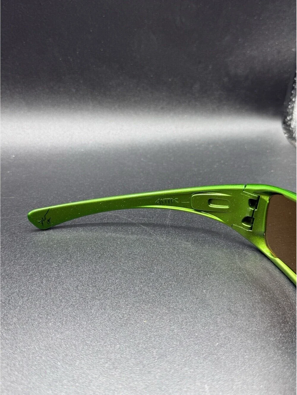 Oakley ANTIX Metallic Emerald Green/Bronze Lenses